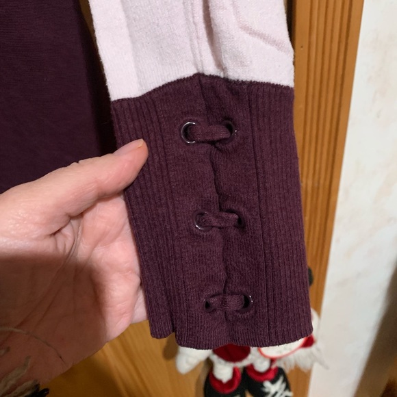 🖤5 for $20- Soho NY&C Jeans woman’s long sleeve sweater size small - Picture 6 of 8